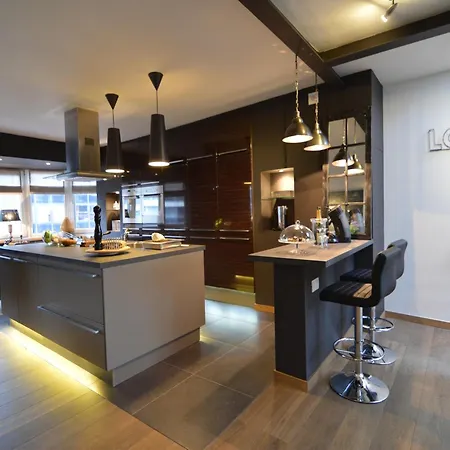 Apartament In Near Town Center *